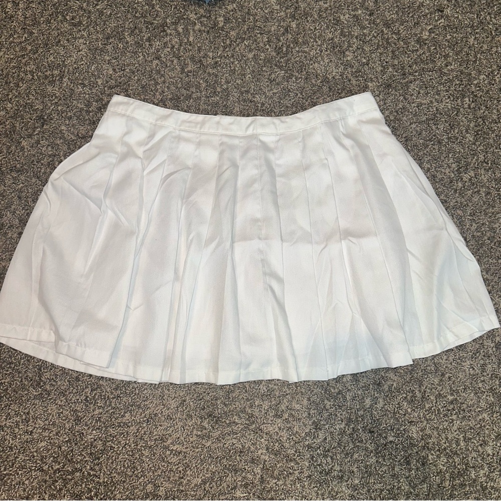 Forever 21 White Mini Skater Skirt